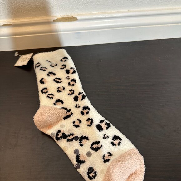 Shiraleah Mismatched Mixed Sock Bundle - Picture 8 of 16